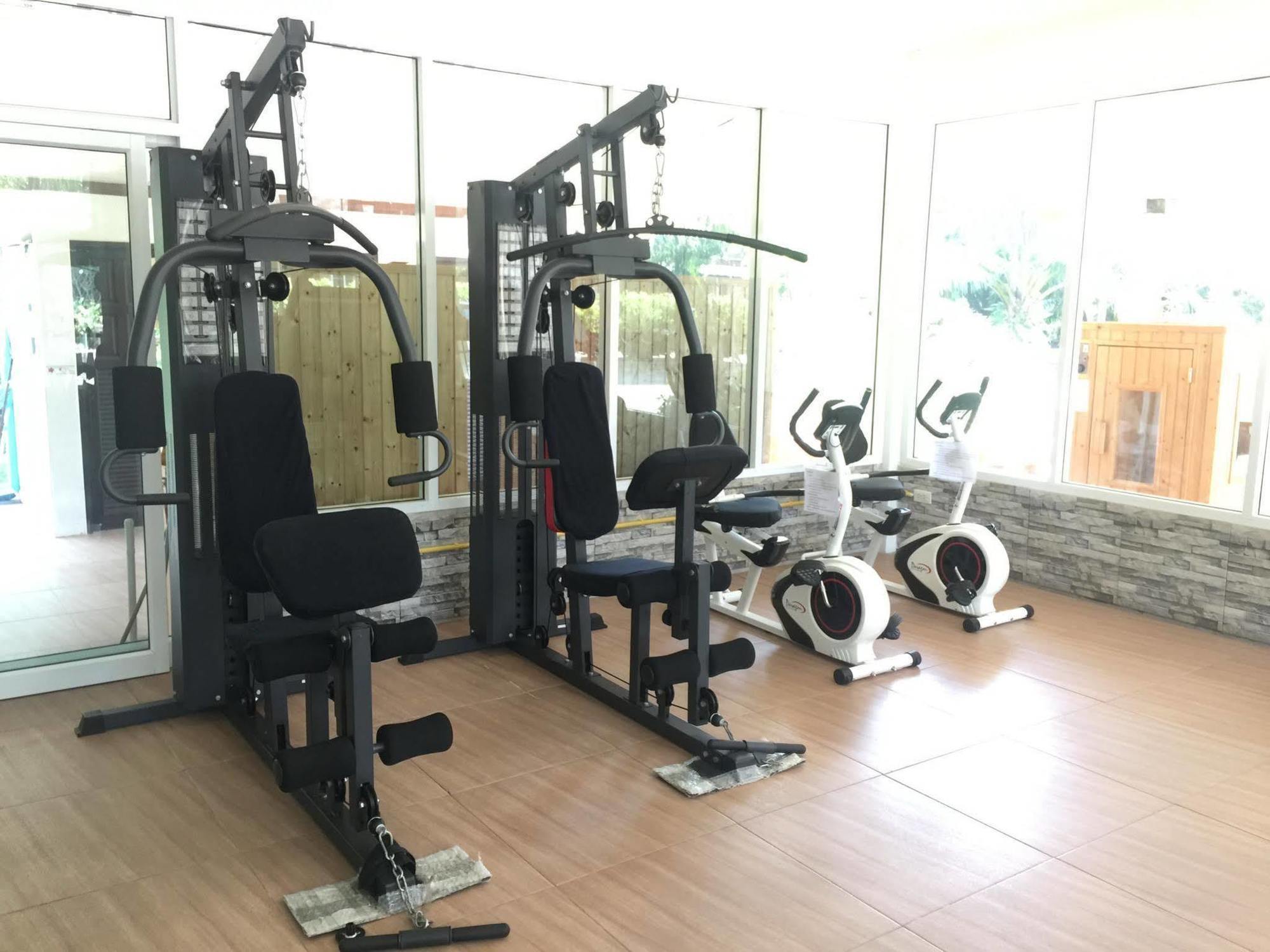 Baan Bangrak Residence Trang Eksteriør bilde