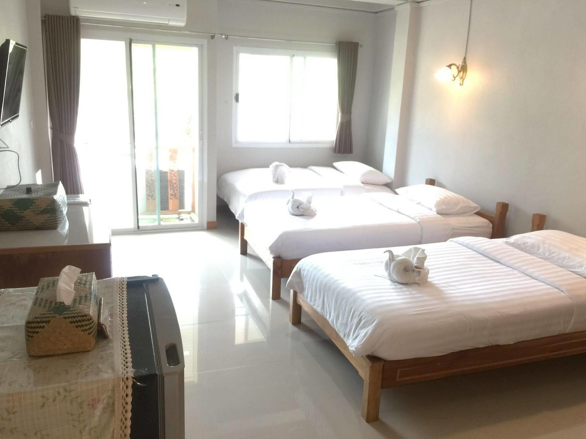 Baan Bangrak Residence Trang Eksteriør bilde