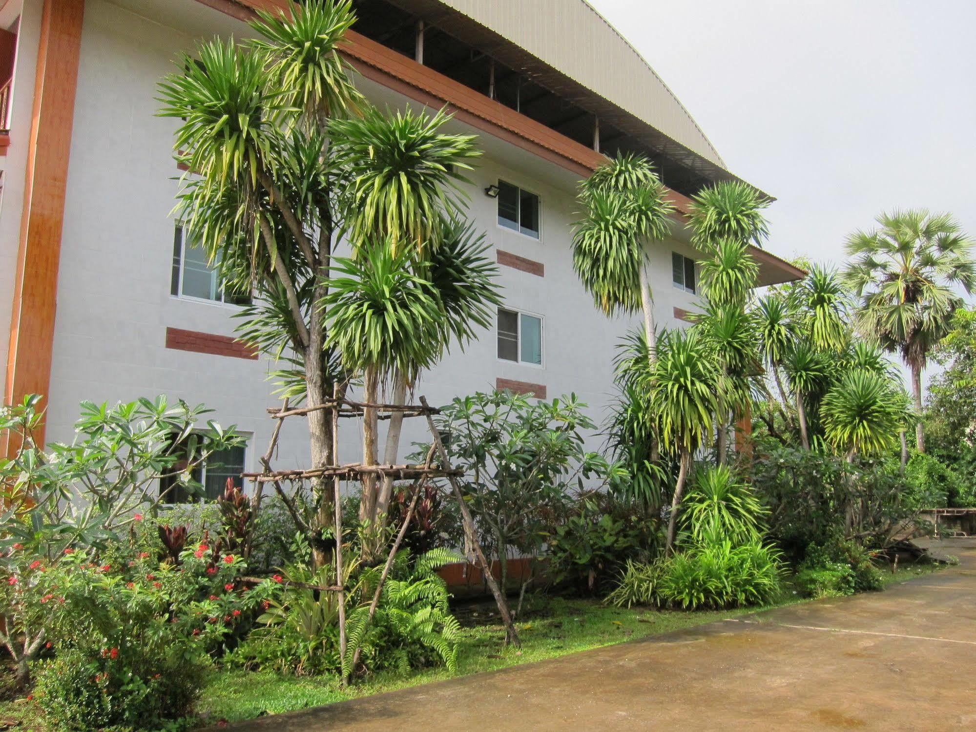 Baan Bangrak Residence Trang Eksteriør bilde
